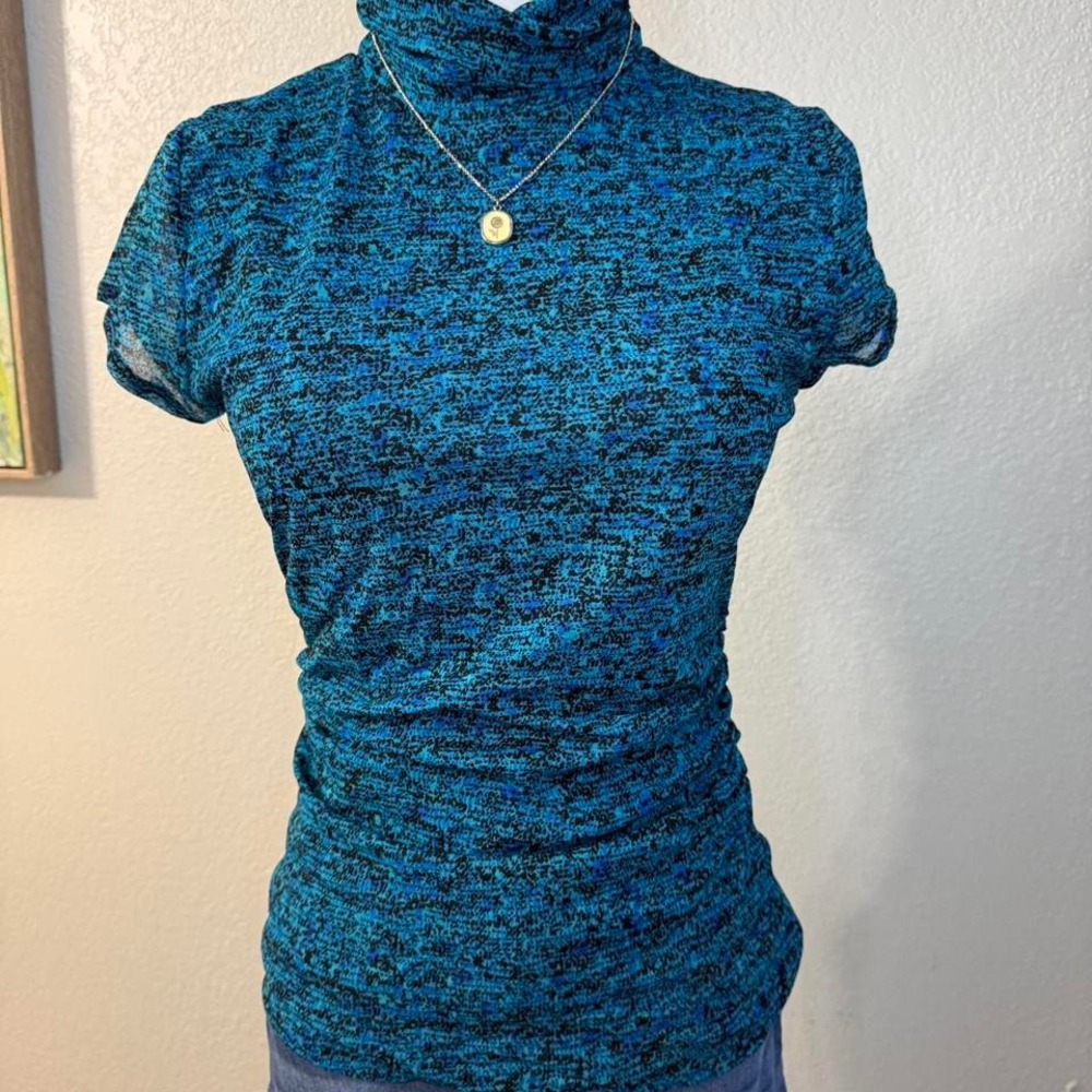 Kenneth Cole New York Blue Black Abstract Print Short Sleeve Turtleneck